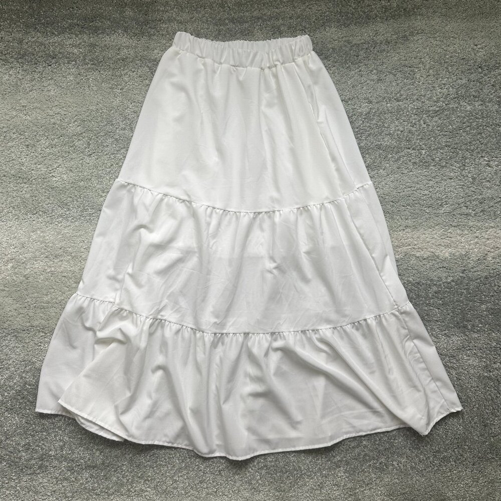 White Tiered Maxi Skirt (with pockets!!)